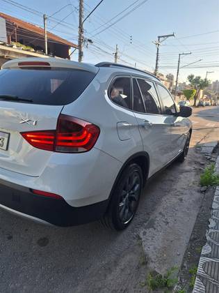 BMW X1 2.0 16V GASOLINA SDRIVE18I 4P AUTOMÁTICO BMW X1 2.0 16V GASOLINA SDRIVE18I 4P AUTOMÁTICO